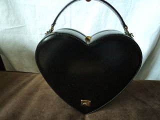 amazing moschino vintage black heart shaped purse