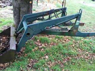 John Deere 46 A front end loader w bucket and mounting brackets 3020 