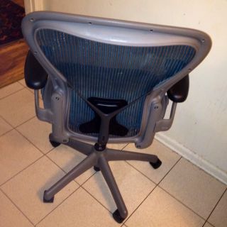 Herman Miller Basic Model Size C Aeron Chair