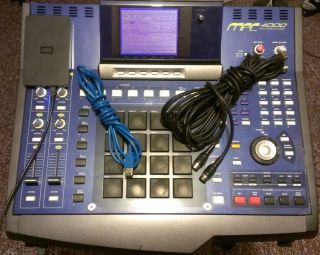 AKAI MPC 4000 MUSIC PRODUCTION CENTER with EXTRAS (Ext HD, USB & MIDI 