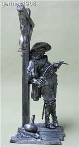 222 Tin 90mm Toy Captain Musketeers Guard DArtagnan