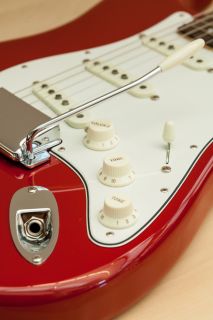 Fender American Vintage 65 Stratocaster Round Lam Rosewood Dakota Red 