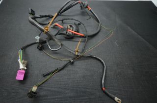VW 98 00 B5 Passat Battery Windshield Washer Nozzle Sprayer Wire 