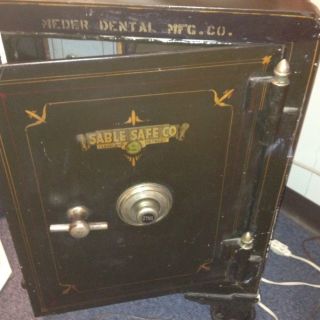 Antique Sable Safe Co Yale Works Great One Owner 100 Yrs