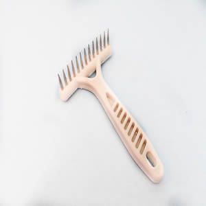   Single Row Stainless Steel Teeth Comb Plastic Handle Fur Grooming