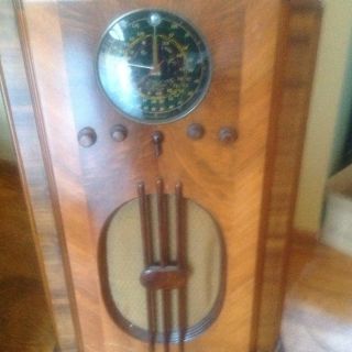Arvin Rhythm King Model 1127 Floor Model Vintage Radio