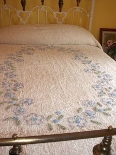 Vintage Chenille Bedspread White W/ Blue & Lavendar Flowers, Queen Sz 