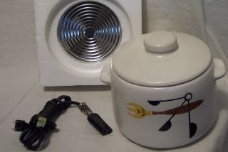 West Bend Bean Pot Chili Cooker Lidded Electric Base Warmer Crock 2 