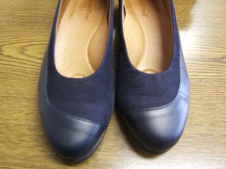 Beautifeel Holly 7756M Navy Blue Combo Low Heel Dress Shoes Ladies 6 