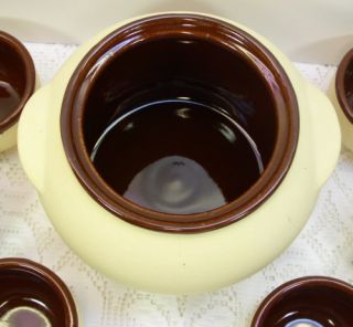 Watt Pottery Covered Chili Soup Bean Pot w/Lid & 6 Small Individual 