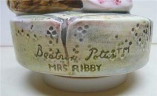 1980SCHMID  HAND PAINTED BEATRIX POTTER  MRS.RIBBY MUSIC BOX FIGURINE 