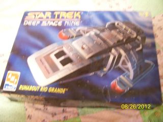 Star Trek Deep Space Nine Runabout Rio Grande Model Kit
