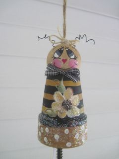 HAND PAINTED BUMBLE BEE WIND CATCHER ON TERRA COTTA POT CUTE