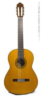 Yamaha Classical Nylon String Guitars CG102 Classical Spruce Top 