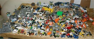 LARGE LOT OF LEGO SETS PLANES CARS TRUCKS BUILDINGS SHIPS MINIFIGURES 