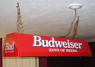 Budweiser Pool Table Light. Excellent condition. 2 flourescent lights 
