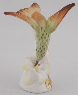   and Superb Crown Staffordshire Hummingbird Bird Figurine