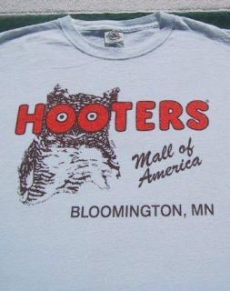 Hooters Bloomington MN Mall of America Large T Shirt