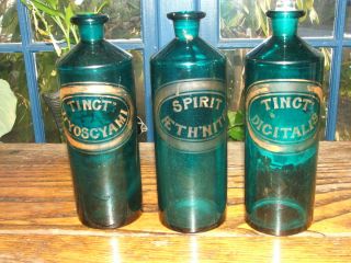 ANTIQUE APOTHECARY BOTTLES GOLD LABELS W STOPPERS TEAL GREEN LOT OF 3 