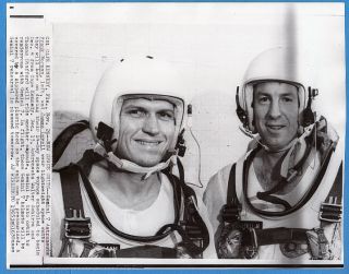 1965 Astronauts James Lovell Frank Borman Space Suit
