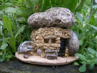Boulder Ridge Cottage   Miniature Fairy House Garden Ornament