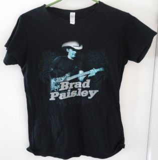 Brad Paisley Ladies SEXY XL M concert ss shirt country hunk guitar 