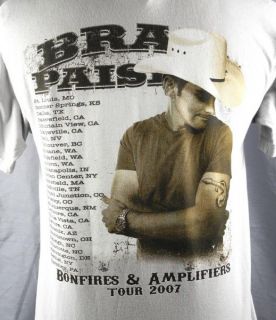 Brad Paisley Bonfires & Amplifiers Tour 2007 Mens T shirt Medium Light 