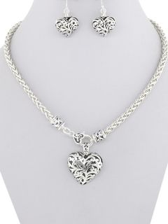 Brighton Bay Design Filigree Silver Black Heart Charm Fashion Necklace 