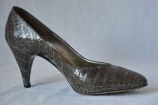 Bruno Magli Alligator Croc Vintage Classic Pump Brown Womens Heel Shoe 