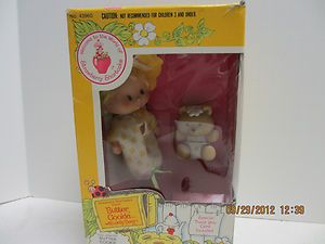 BUTTER COOKIE WITH JELLY BEARY STRAWBERRY SHORTCAKE 1984 ORIGINAL BOX 