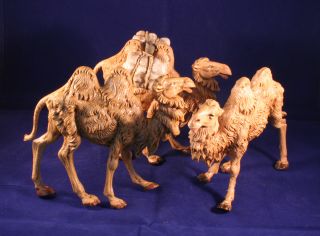 Vintage Fontanini 1983 Camels with Wool Bales Italy 5  Nativity 