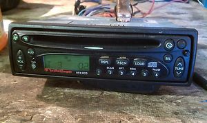 Car Stereo in dash CD Radio ROCKFORD FOSGATE RFX 8115 with removable 