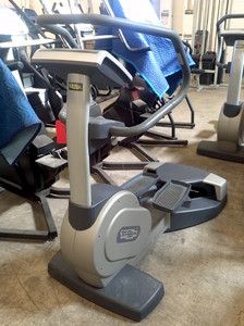Technogym Cardio Wave Self Generating Heart Rate Commercial Fitness 