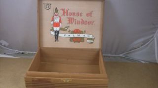 Vintage House of Windsor Palmas Painted Cedar Cigar Box with Owls on A 
