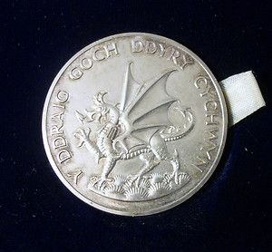 1969 Large Caernarfon Charles Investiture Y Ddraig Goch Silver 
