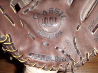 Champro Classic III 12.5 Professional Model Baseball/ Softball Glove 