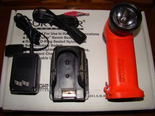 Streamlight Survivor rechargeable flashlight with charger #90043