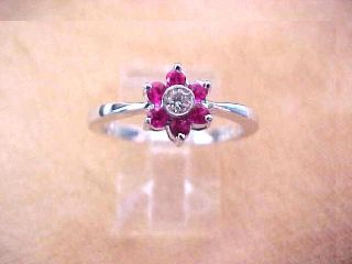  Solid White Gold apx 0 25ct Ruby apx 0 07 Diamond Closter Ring