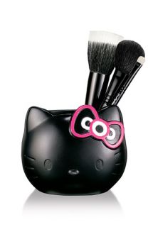 M·A·C Hello Kitty® Brush Collection