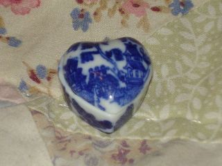 Miniature Doll House Accessory Blue and White Willow Heart Shaped