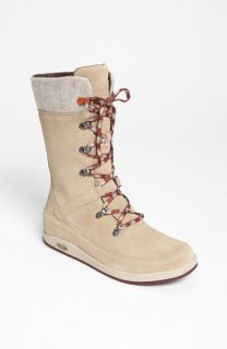 Chaco Uma Boot