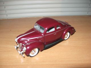  DELUXE COUPE 1 34 diecast model car collectible used split window toy