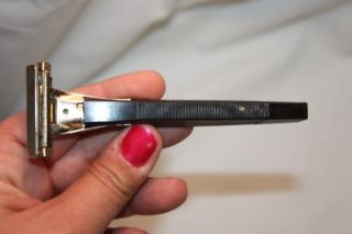 Vintage Schick Adjustable Dial Injection Razor w/ Blade Loader