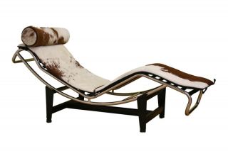 Le Corbusier Modern Chaise Lounge Chair in Pony Hide