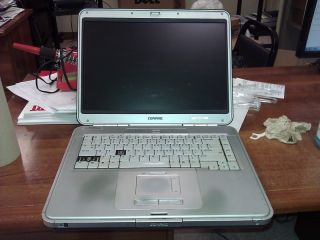compaq r3000 working laptop missing some parts