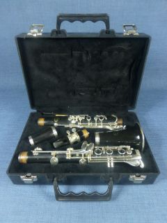 Buffet Crampon E11 Wood Bb Clarinet Made in Germany w/ case matching