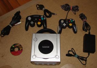  Gamecube Console Game Cube Bundle 2 Controllers 2 Games memory used