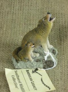  Southwest Wildlife Howling Mama Baby Coyote Resin Figure Statue