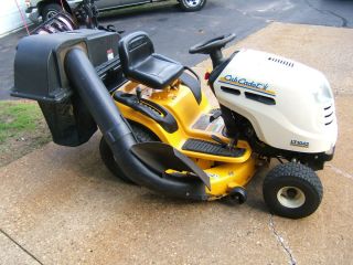 CUB CADET LT1042 HYDRO LAWN TRACTOR WITH BAGGER AND ALL MANUALS PARTS