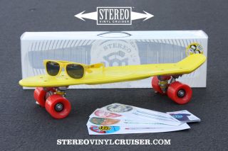 Stereo Vinyl Cruiser Banana Board Skateboard Mini Crusier with Shades